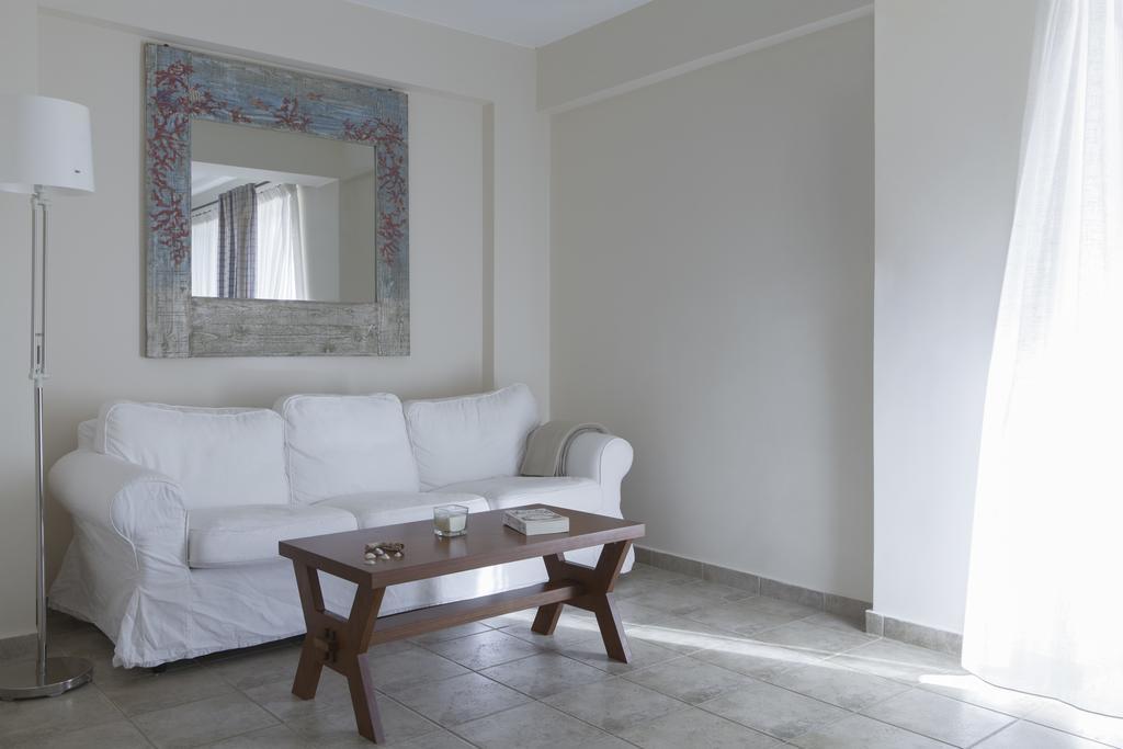 Dialiskari Villa Marathopoli