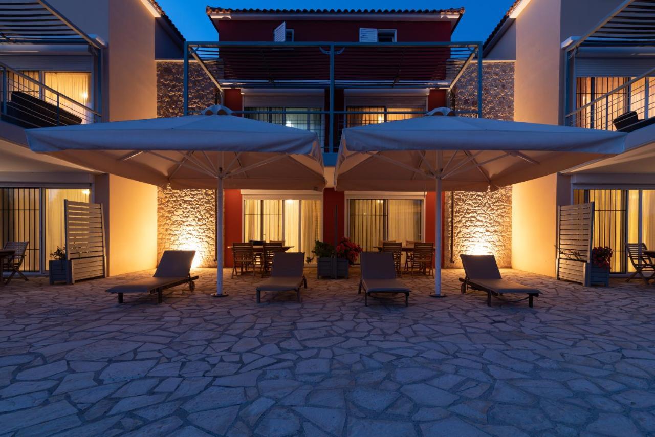 Dialiskari Villa